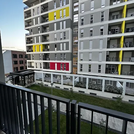 Univers City Apartment 3 , Tirana *