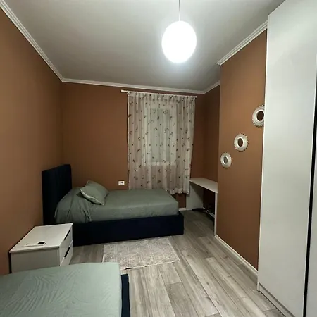 Univers City Apartment 3 , Tirana Apartman *