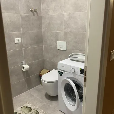 Univers 3 , Tirana Apartment